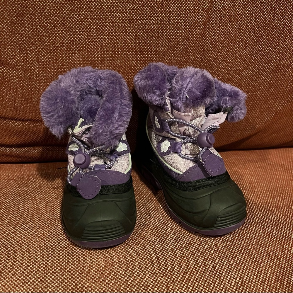 Kamik toddler snow/winter boots - size 6